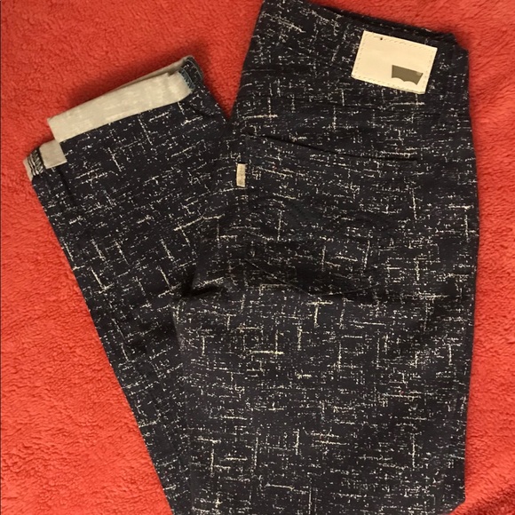 Levi's 501 Ct Cuffed Boyfriend Jeans - Picture 4 of 5